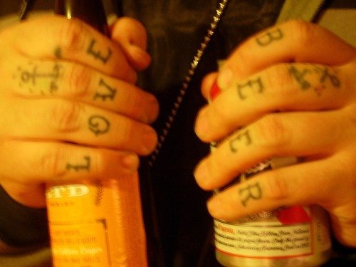 finger joint tattoo 524