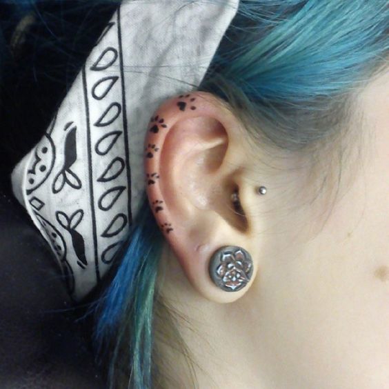 helix ears tattoos 12