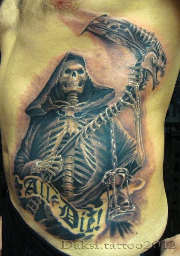 Very beautiful and scary the design of death that thanks to white ink has been given luminosity and realism to the design