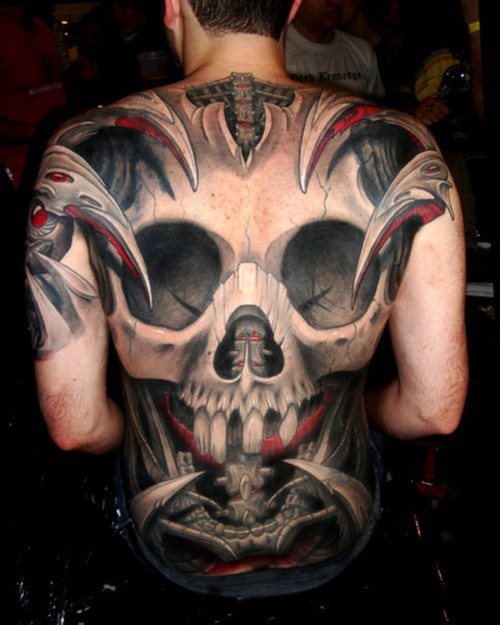 Excellent design of a skull that covers the entire back and touches in very intense red