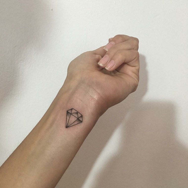 simple tattoos-diamonds-dolls-women