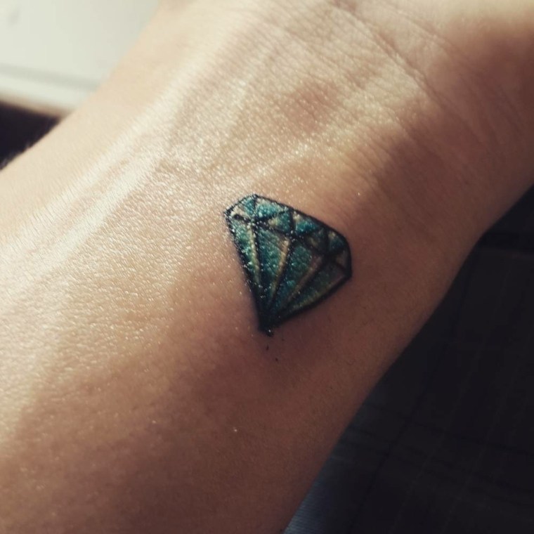 tattoos with meaning-diamonds-women