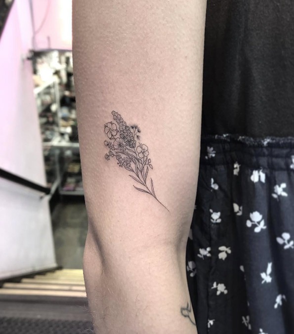 61 Elegant Tattoo Designs All introverted women will love  