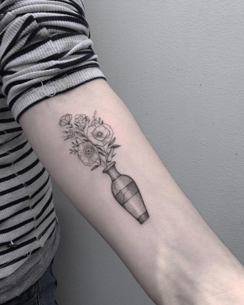 61 Elegant Tattoo Designs All introverted women will love  