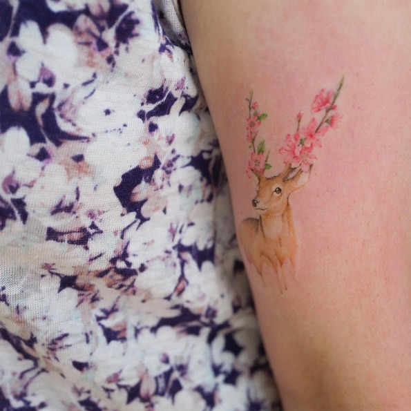 61 Elegant Tattoo Designs All introverted women will love  