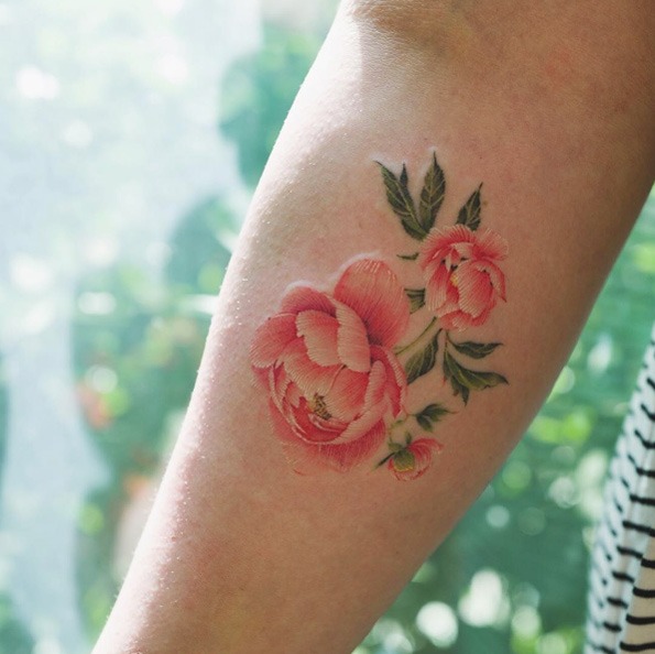 61 Elegant Tattoo Designs All introverted women will love  