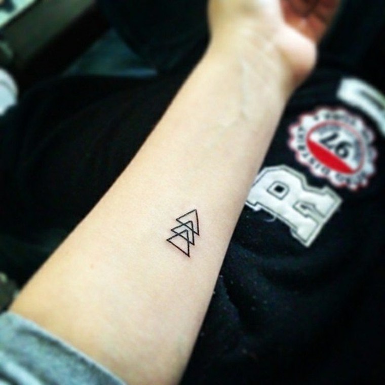 tattoo-of-triangles-tree