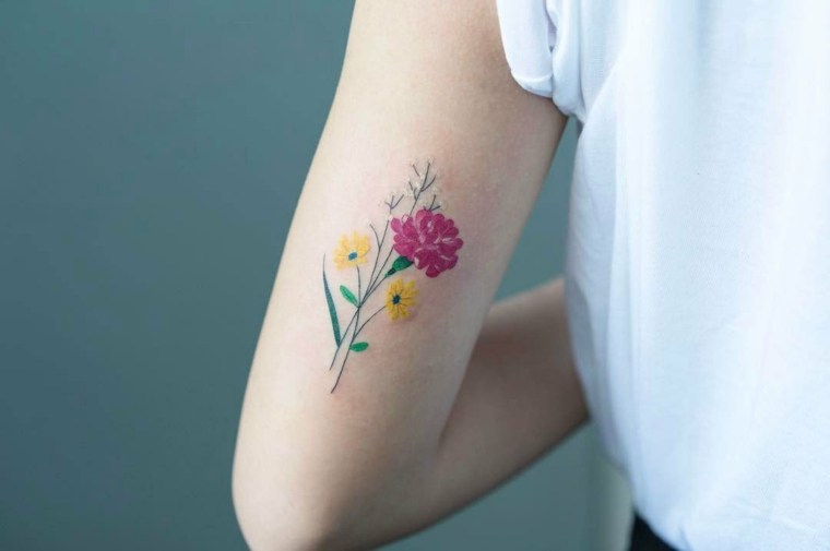 minimalist flower tattoo