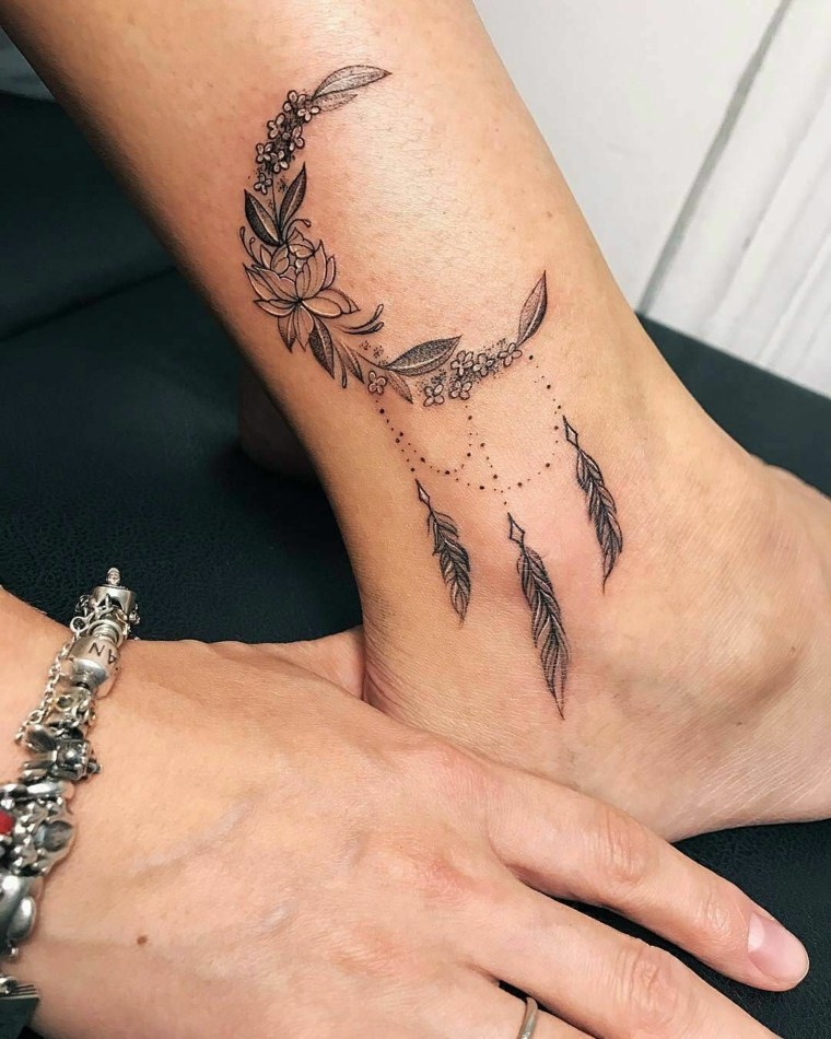 tattoo-ankle-feathers-small-beauty