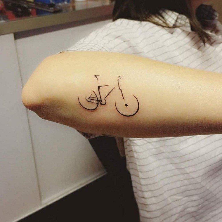 elegant tattoos-trends-style-modern-minimalist-ideas