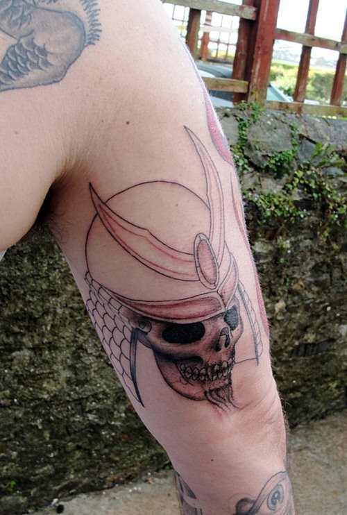 Skull with a warrior helmet