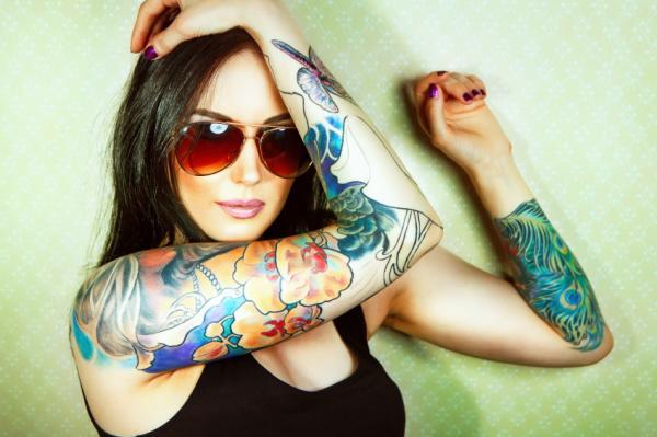 Why my tattoo is red - Care to relieve the symptoms of a tattoo infection